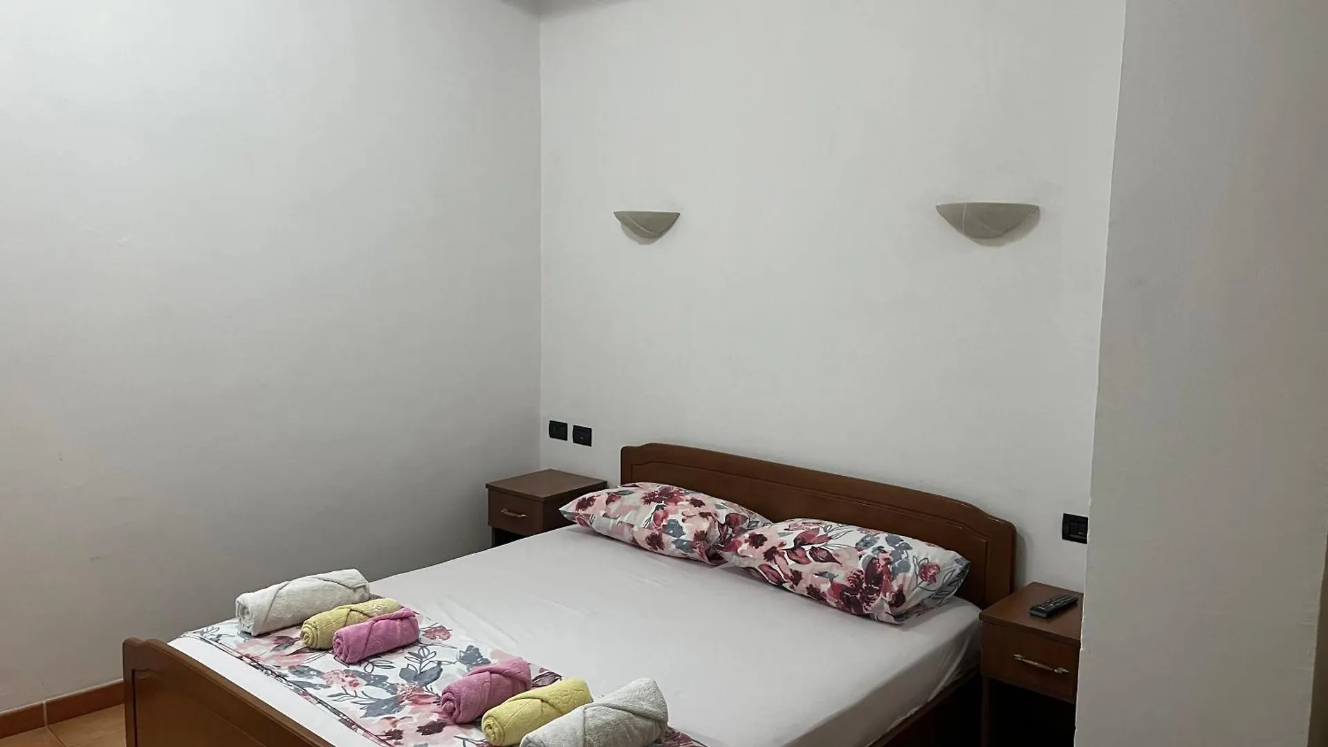 ~Villa Gloria~ Durres Hotel