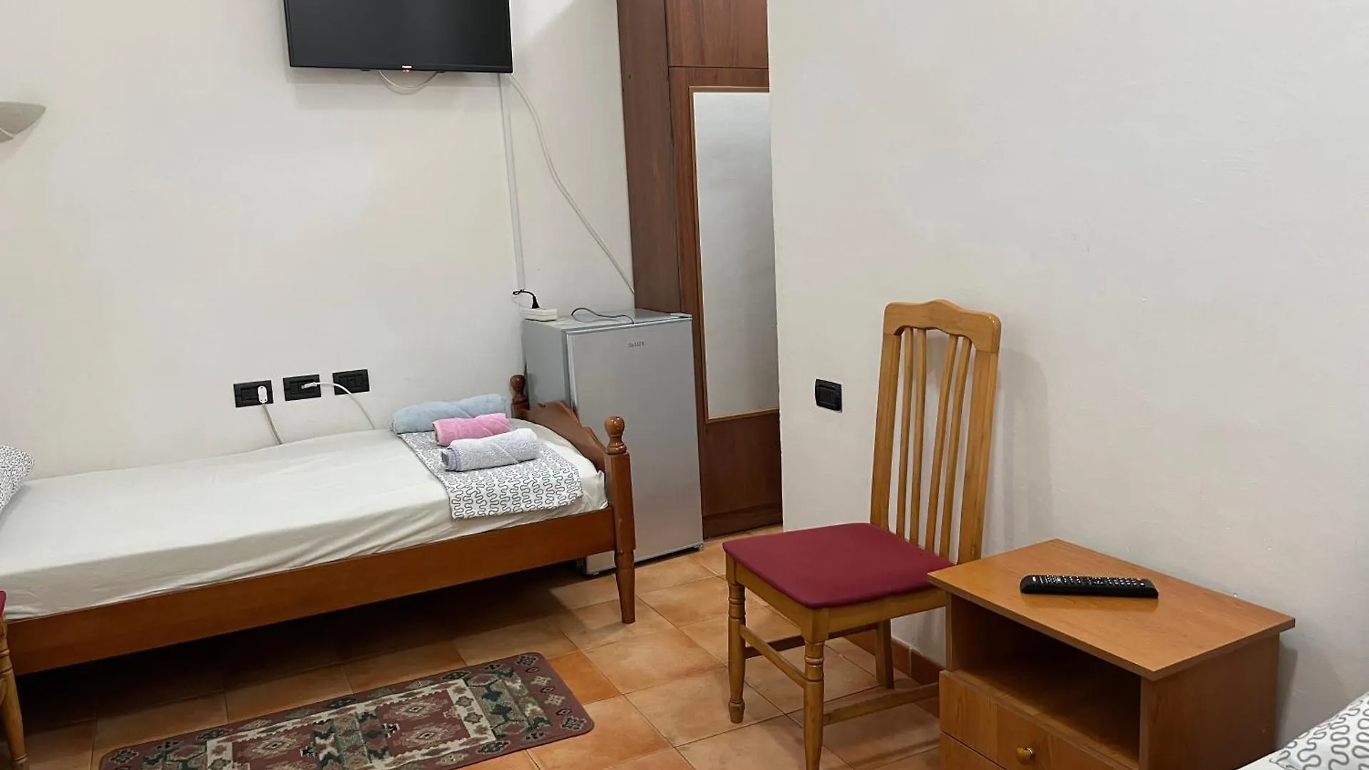 ~Villa Gloria~ Durres 3*,